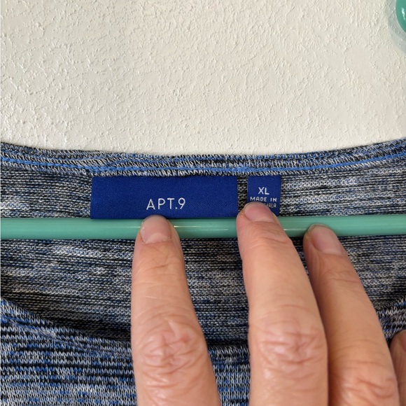 3/$20 Apt. 9 Heathered Blue Long Sleeve Twist Knit Top - Picture 3 of 5